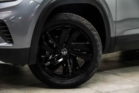 Another view of 2022 Volkswagen Atlas 3.6L V6 SE w/Technology for sale in Marietta, GA at Grand Motorcars Marietta