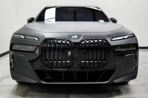 More photos of 2023 BMW i7 xDrive60 at Grand Motorcars Marietta, GA
