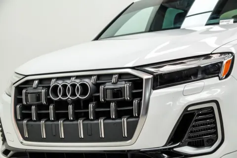 Photos of 2025 Audi Q7 55 Premium Plus for sale in Marietta, GA at Grand Motorcars Marietta
