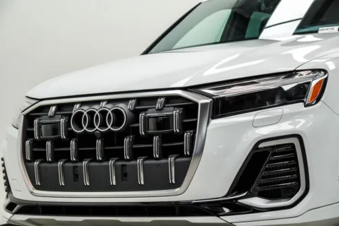 Photos of 2025 Audi Q7 55 Premium Plus for sale in Marietta, GA at Grand Motorcars Marietta