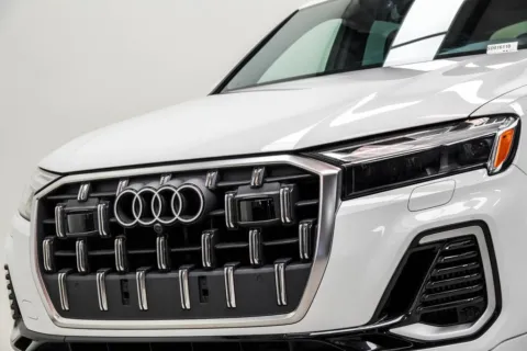 More photos of 2025 Audi Q7 55 Premium Plus at Grand Motorcars Marietta, GA