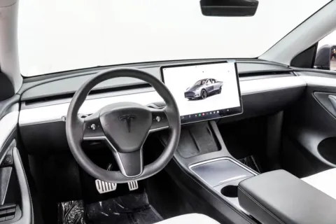 More photos of 2023 Tesla Model Y Performance at Grand Motorcars Marietta, GA