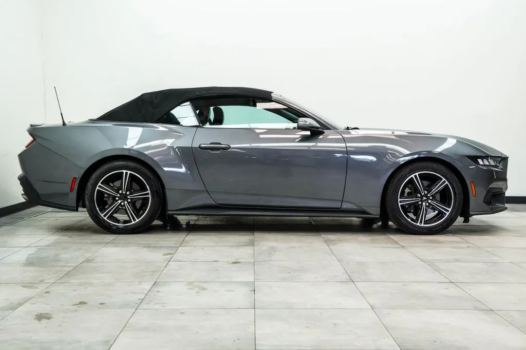 2024 Ford Mustang EcoBoost Premium - Photo 7