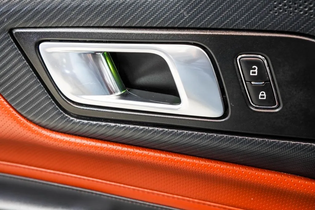 2024 Ford Mustang EcoBoost Premium - Photo 42