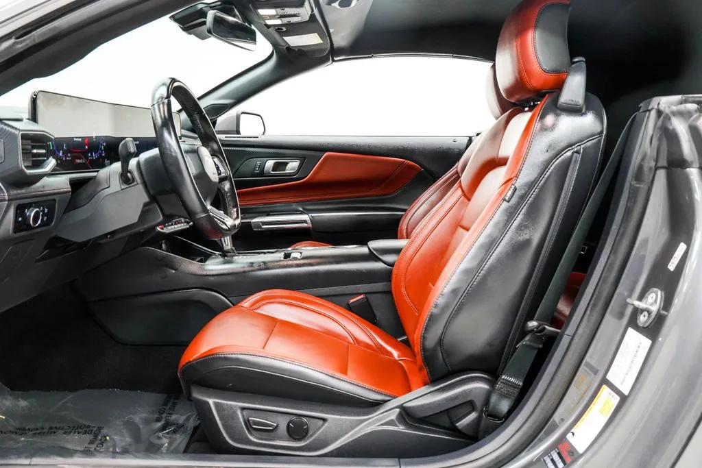 2024 Ford Mustang EcoBoost Premium - Photo 17