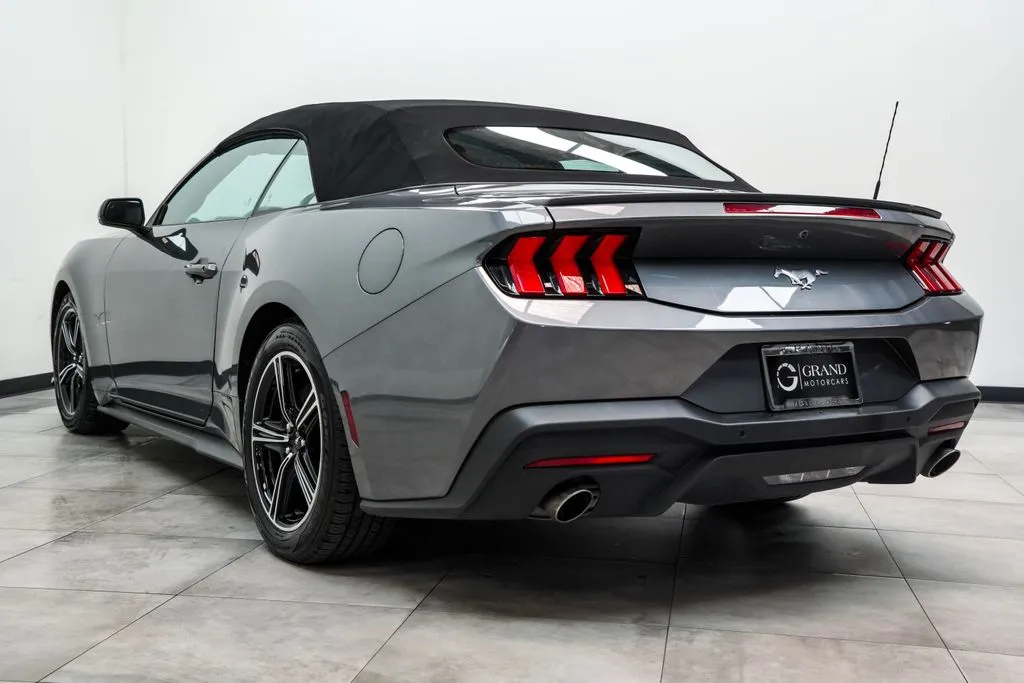 2024 Ford Mustang EcoBoost Premium - Photo 13