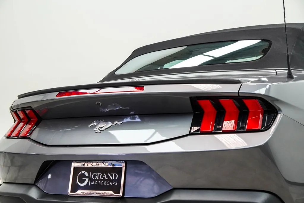 2024 Ford Mustang EcoBoost Premium - Photo 15