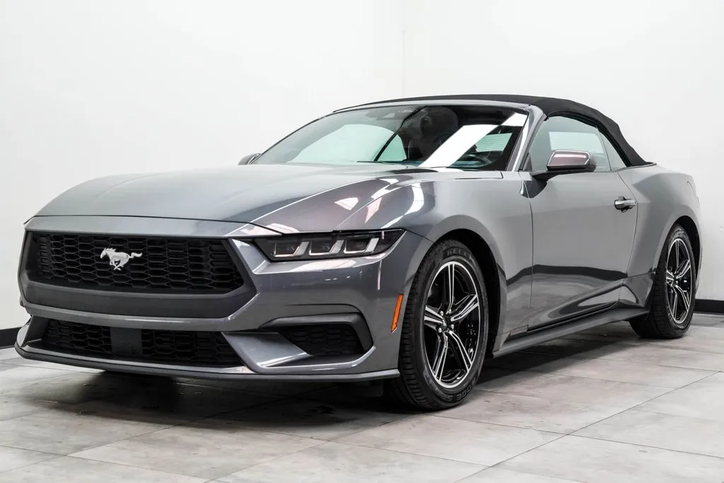 2024 Ford Mustang EcoBoost Premium - Photo 10