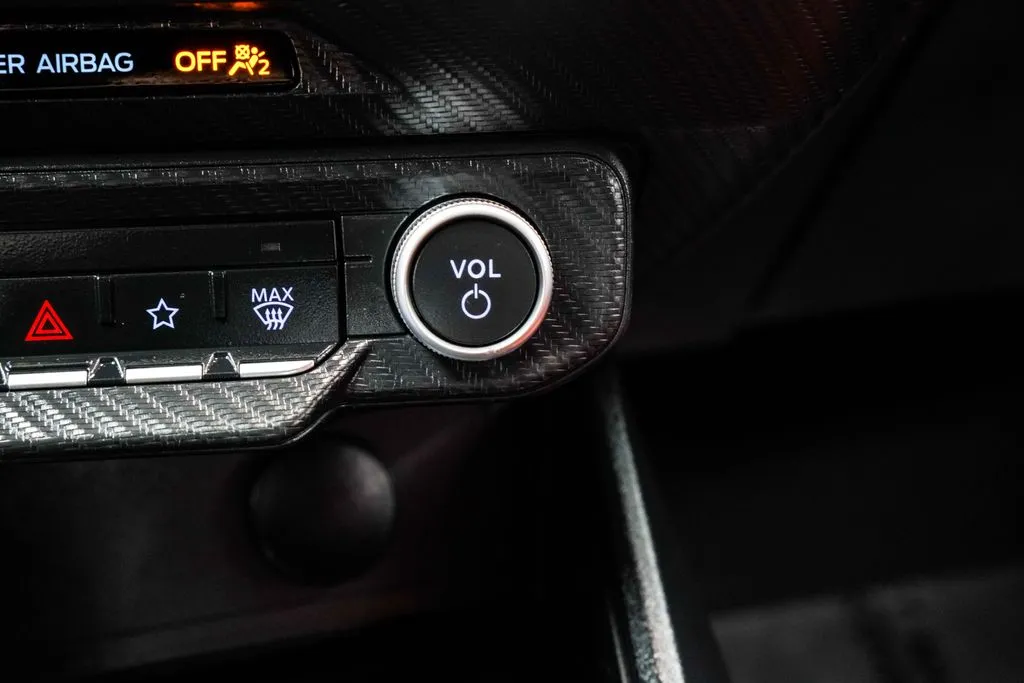 2024 Ford Mustang EcoBoost Premium - Photo 28