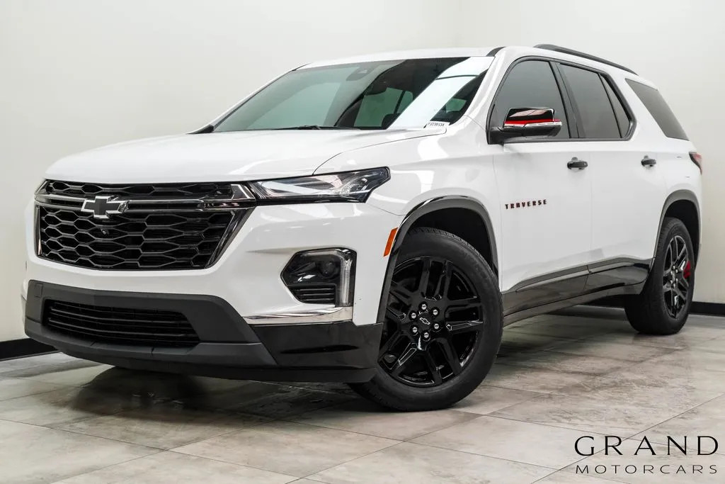 White 2023 Chevrolet Traverse Premier for sale in Marietta, GA