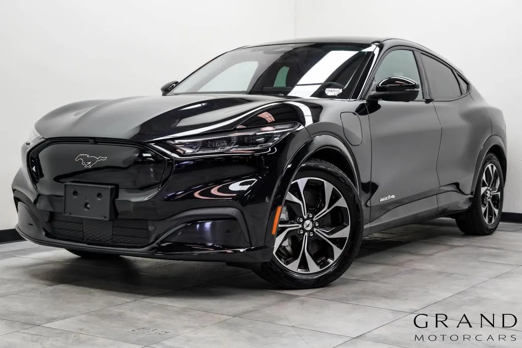 Used 2022 Ford Mustang Mach-E Premium AWD with VIN 3FMTK3SS6NMA25136 for sale in Canton, GA