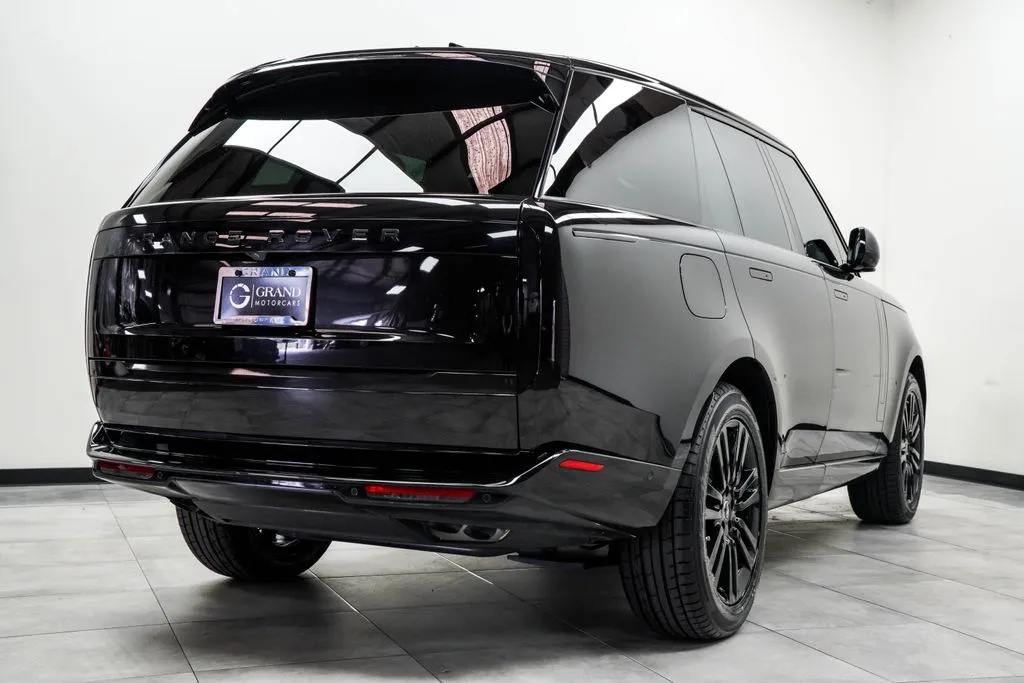 2024 Land Rover Range Rover SE - Photo 13
