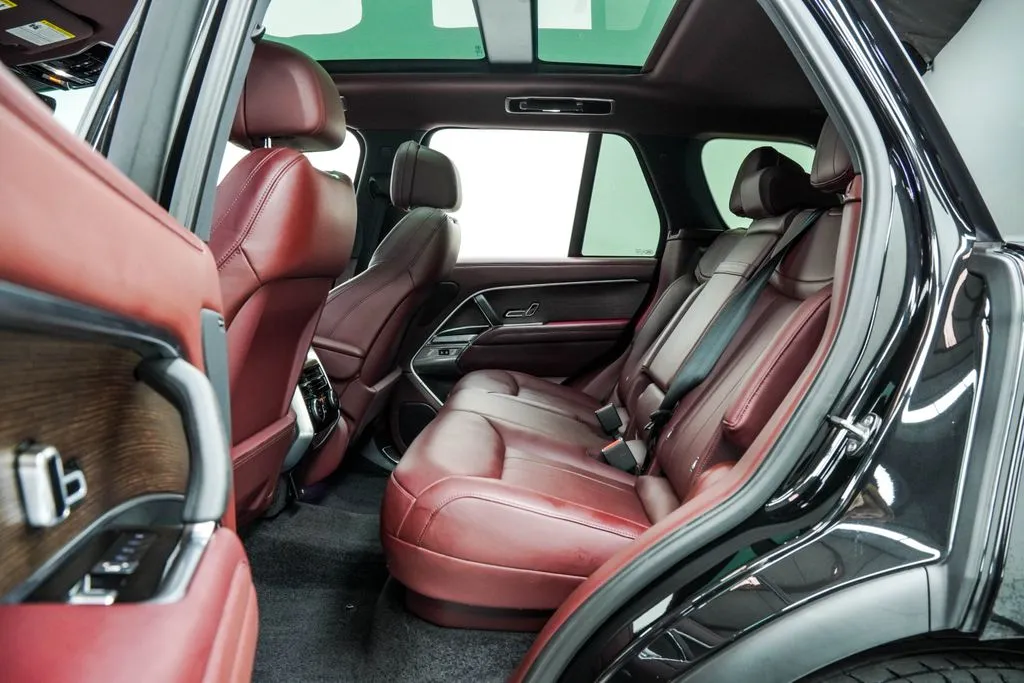2024 Land Rover Range Rover SE - Photo 19