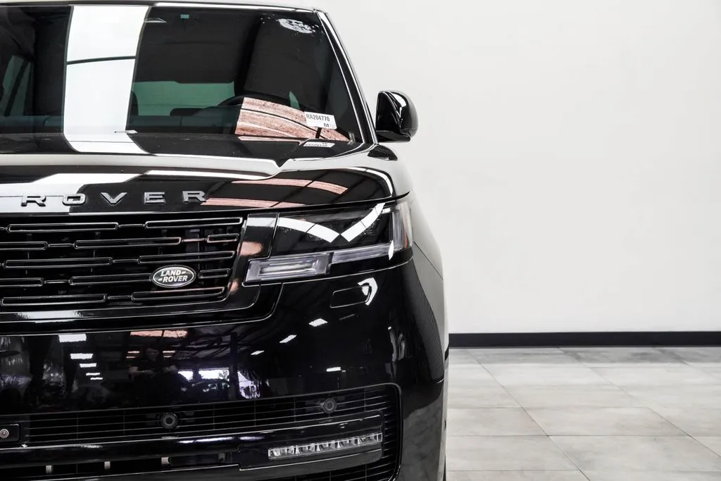2024 Land Rover Range Rover SE - Photo 8