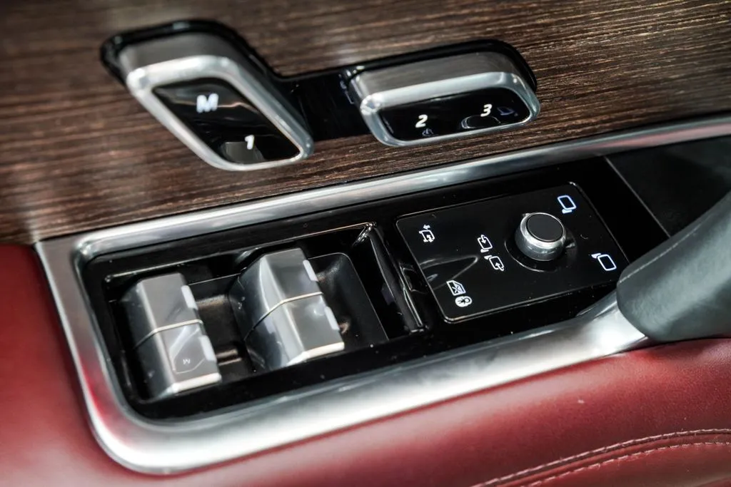2024 Land Rover Range Rover SE - Photo 42