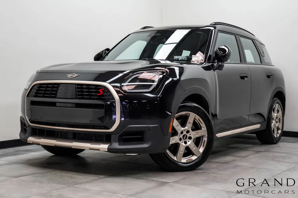 2025 MINI Cooper S Countryman Signature Plus