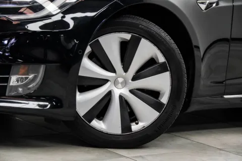 More photos of 2020 Tesla Model S Long Range at Grand Motorcars Marietta, GA