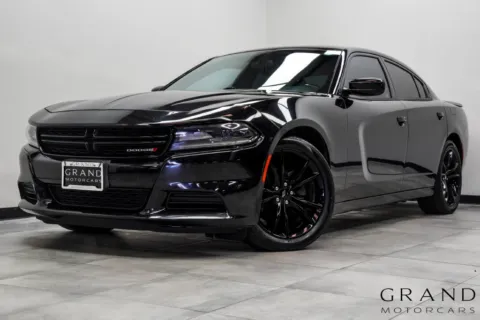 Black 2018 Dodge Charger SXT for sale in Marietta, GA