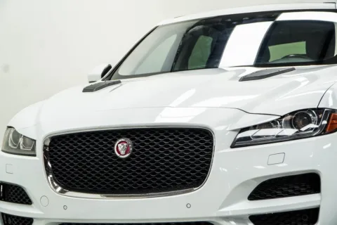 Photos of 2019 Jaguar F-PACE 30t Prestige for sale in Marietta, GA at Grand Motorcars Marietta