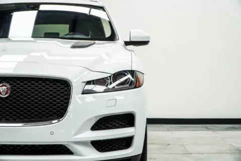 More photos of 2019 Jaguar F-PACE 30t Prestige at Grand Motorcars Marietta, GA