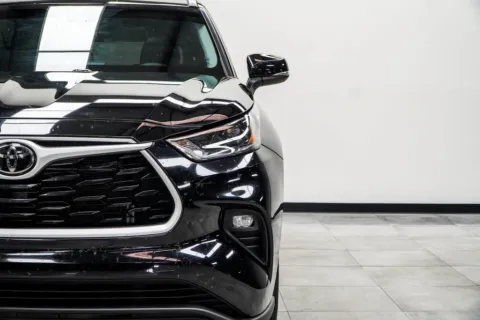 More photos of 2022 Toyota Highlander XLE at Grand Motorcars Marietta, GA
