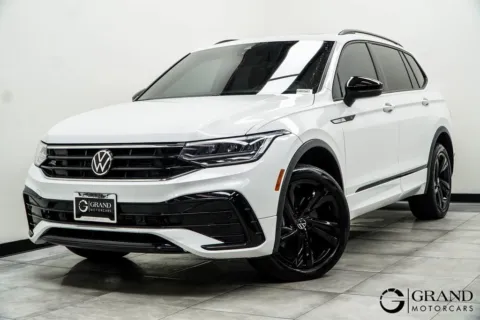 White 2024 Volkswagen Tiguan 2.0T SE R-Line Black for sale in Marietta, GA