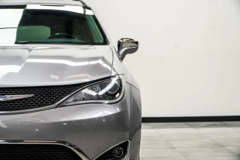 More photos of 2018 Chrysler Pacifica Limited at Grand Motorcars Marietta, GA
