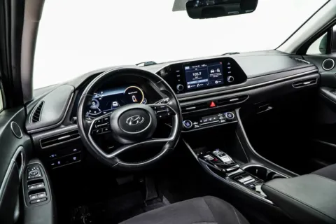 More photos of 2021 Hyundai Sonata SEL at Grand Motorcars Marietta, GA