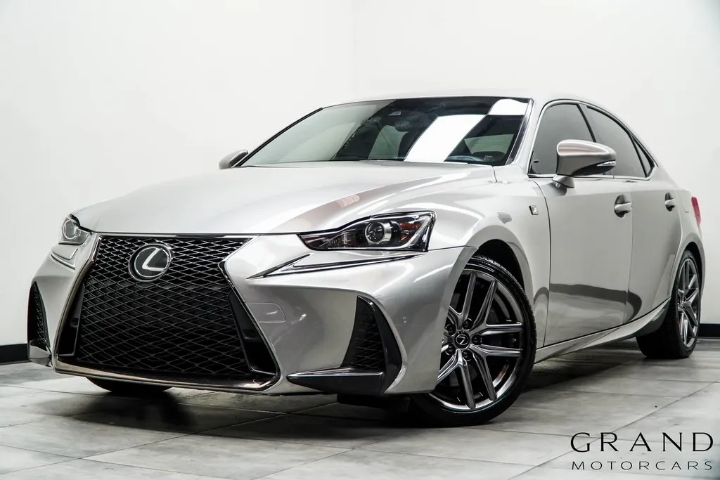 2020 Lexus IS