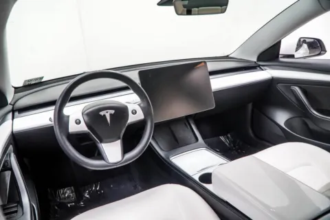 More photos of 2022 Tesla Model 3 Long Range at Grand Motorcars Marietta, GA