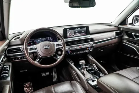 More photos of 2020 Kia Telluride SX at Grand Motorcars Marietta, GA