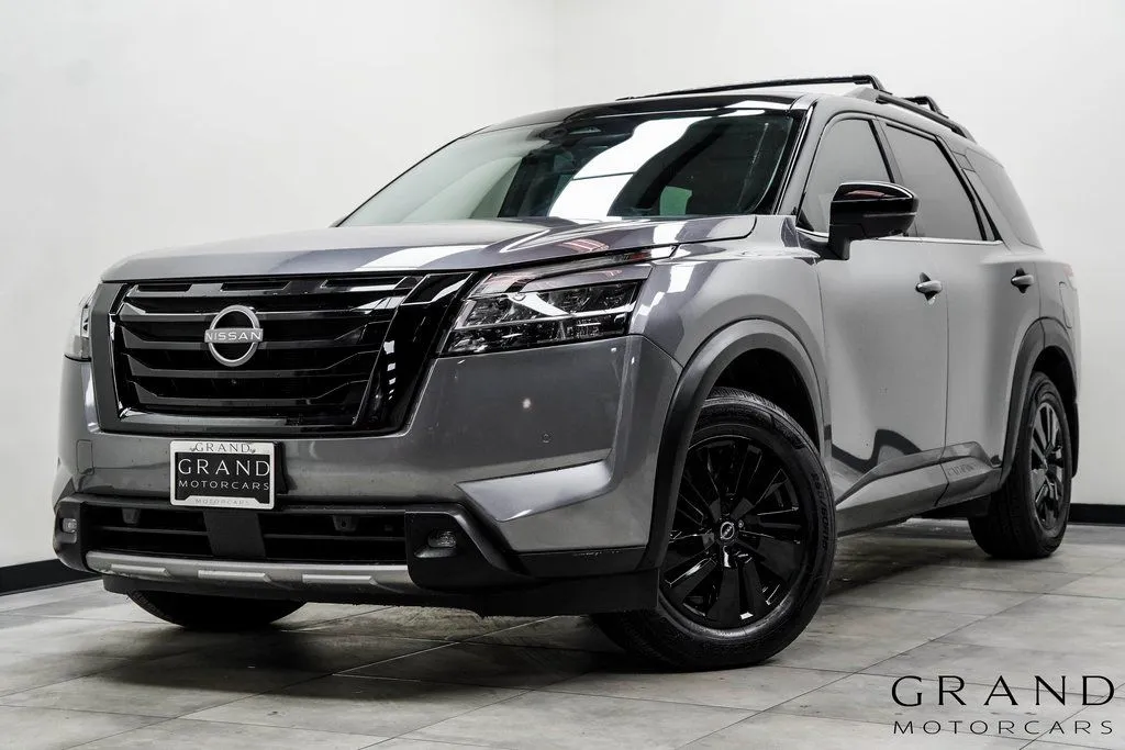 Gray 2022 Nissan Pathfinder SL for sale in Marietta, GA