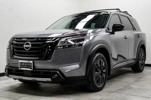 More photos of 2022 Nissan Pathfinder SL at Grand Motorcars Marietta, GA