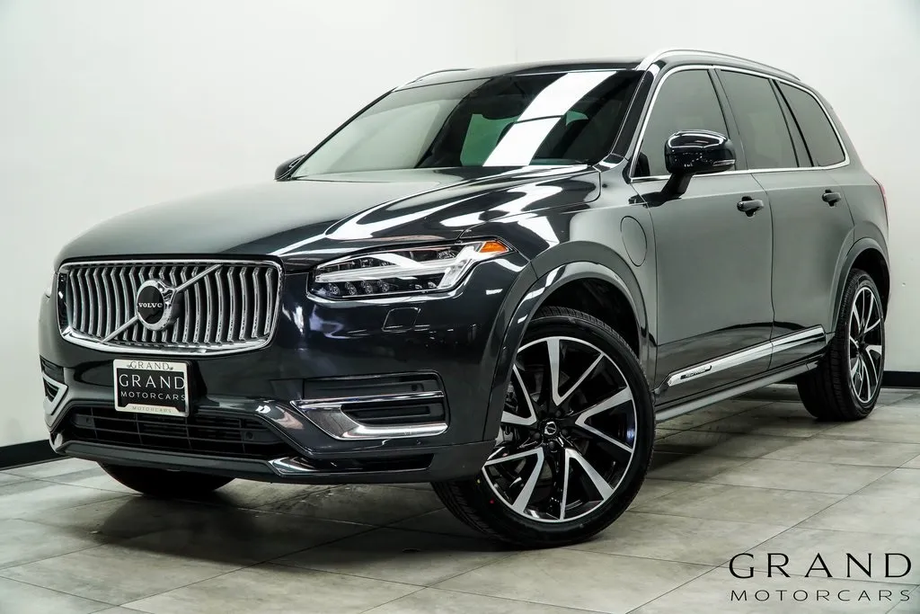 Gray 2021 Volvo XC90 Recharge Plug-In Hybrid T8 Inscription Expression 7 Passenger for sale in Marietta, GA