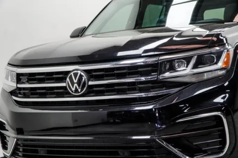 Photos of 2022 Volkswagen Atlas 3.6L V6 SEL R-Line for sale in Marietta, GA at Grand Motorcars Marietta