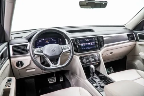 More photos of 2022 Volkswagen Atlas 3.6L V6 SEL R-Line at Grand Motorcars Marietta, GA