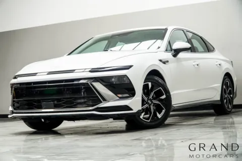 White 2024 Hyundai Sonata SEL for sale in Kennesaw, GA