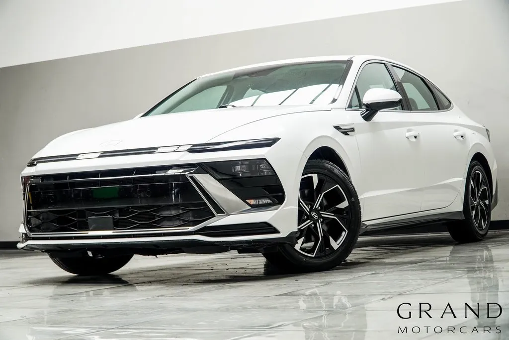 White 2024 Hyundai Sonata SEL for sale in Kennesaw, GA