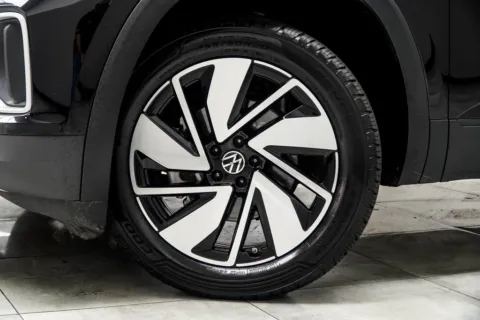 Another view of 2024 Volkswagen Atlas 2.0T SE w/Technology for sale in Kennesaw, GA at Grand Motorcars Kennesaw