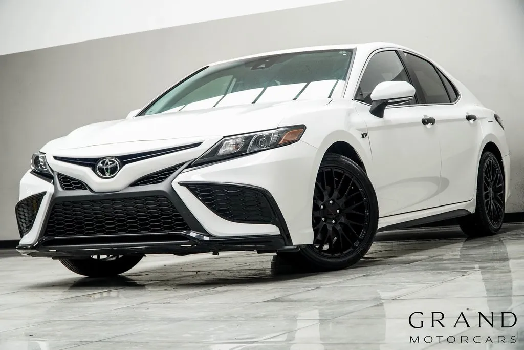 White 2022 Toyota Camry SE for sale in Kennesaw, GA