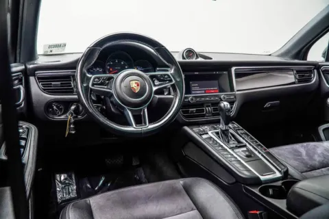More photos of 2019 Porsche Macan at Grand Motorcars Kennesaw, GA