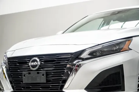 Photos of 2023 Nissan Altima 2.5 SL for sale in Kennesaw, GA at Grand Motorcars Kennesaw