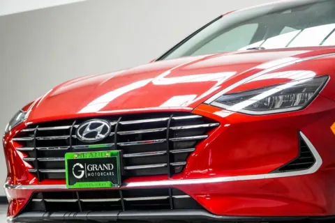 Photos of 2020 Hyundai Sonata SE for sale in Kennesaw, GA at Grand Motorcars Kennesaw