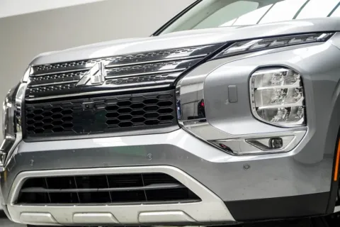 Photos of 2024 Mitsubishi Outlander SE for sale in Kennesaw, GA at Grand Motorcars Kennesaw