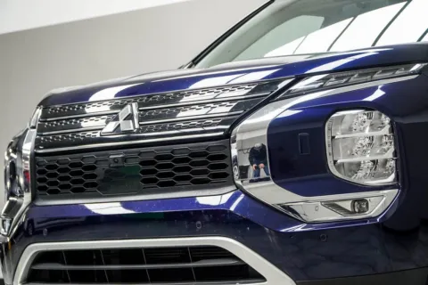 Photos of 2024 Mitsubishi Outlander SE for sale in Kennesaw, GA at Grand Motorcars Kennesaw