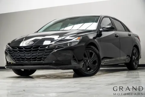 Black 2023 Hyundai Elantra SEL for sale in Kennesaw, GA