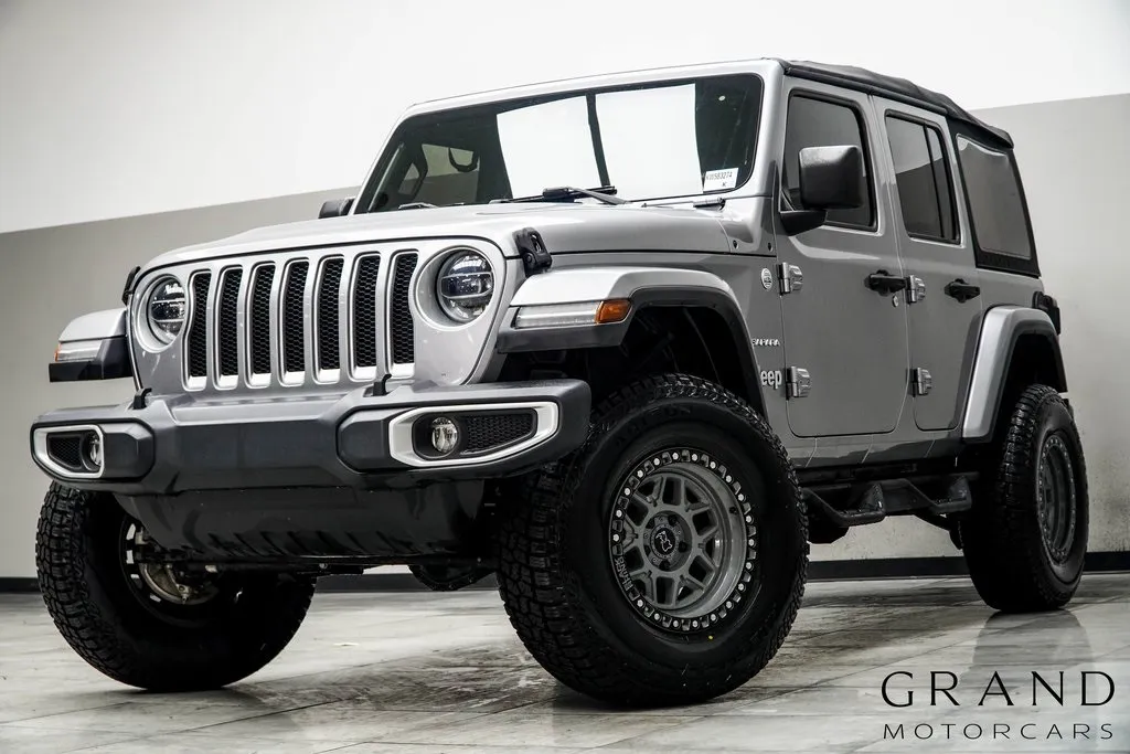 Silver 2019 Jeep Wrangler Unlimited Sahara for sale in Kennesaw, GA
