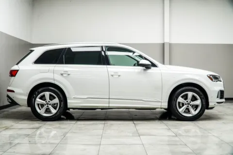 More photos of 2024 Audi Q7 45 Premium Plus at Grand Motorcars Kennesaw, GA
