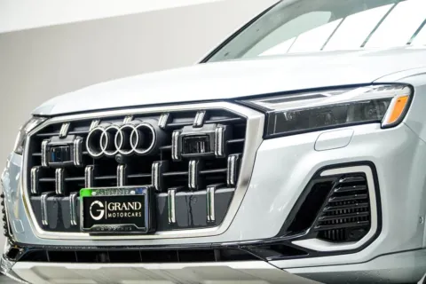 Photos of 2025 Audi Q7 55 Premium Plus for sale in Kennesaw, GA at Grand Motorcars Kennesaw