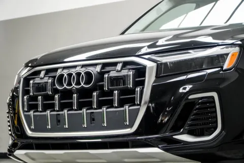 Photos of 2025 Audi Q7 55 Premium Plus for sale in Kennesaw, GA at Grand Motorcars Kennesaw
